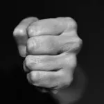 plateau-dokui-dramatique-bagarre-un-eleve-de-17-ans-tue-un-gerant-de-cybercafe-d-un-coup-de-poing