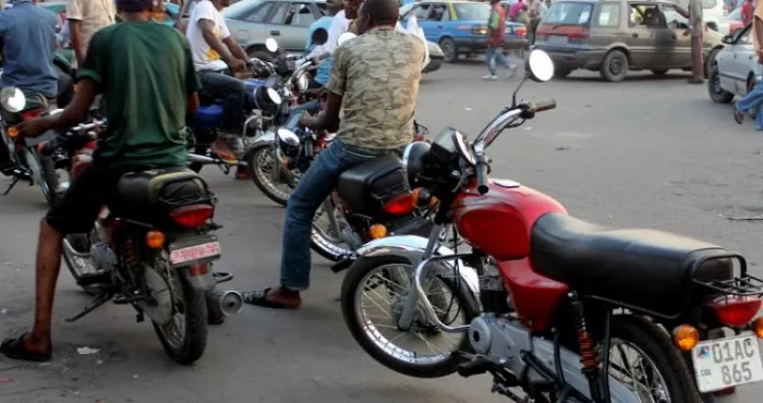 conduire-une-moto-en-periode-de-chaleur-voici-quelques-conseils-pour-limiter-les-coups-de-chaud