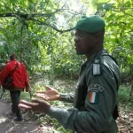 insurrection-dans-un-parc-un-camp-saccage-des-maisons-incendiees-1-mort-et-des-blesses-grave