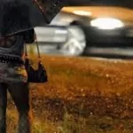 adiake-une-prostituee-viole-une-petite-fille-avec-un-godemichet