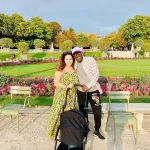 alpha-blondy-devoile-son-bebe-avec-son-animatrice-la-mere-le-presente-comme-le-prince-bleu-le-petit-prophete-le-divin-messie