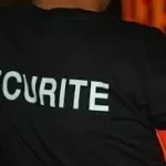 abobo-commis-a-la-surveillance-d-un-domicile-un-vigile-tabasse-et-maitrise-par-des-microbes