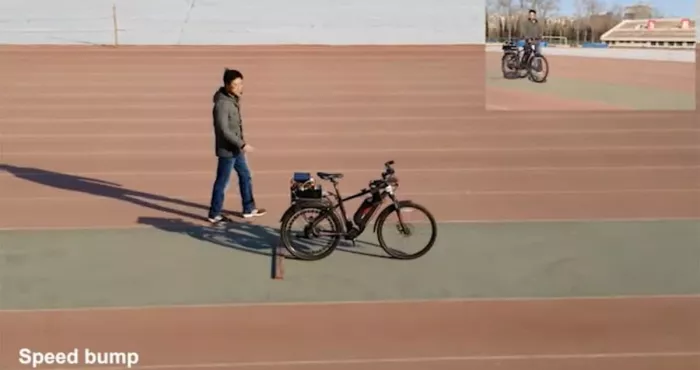 technologie-des-chercheurs-chinois-mettent-en-place-un-velo-capable-de-repondre-a-des-instructions-vocales
