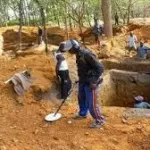 djekanou-tensions-autour-de-l-orpaillage-des-chefs-menaces-de-destitution-par-les-villageois-leurs-habitations-et-divers-autres-biens-saccages