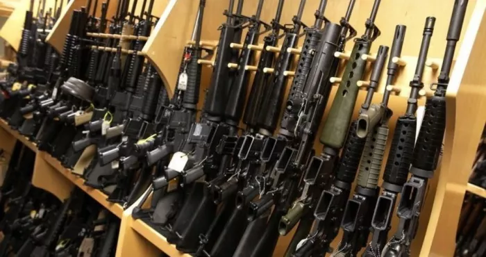 des-armes-de-guerre-decouvertes-chez-le-frere-aine-de-ble-goude-inquiet-alassane-ouattara-riposte-les-etats-unis-s-opposent