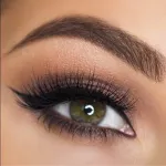 avoir-des-sourcils-epais