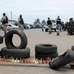 kanawolo-un-bouvier-coupeur-de-route-recherche-arrete-a-bord-d-un-car-de-transport