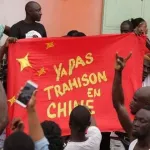 des-chinois-en-colere-crachent-a-ariel-sheney-c-est-au-bataclan-que-daishi-avait-le-plus-besoin-de-toi-pas-a-ses-funerailles