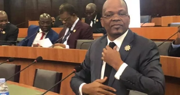 enseignement-superieur-inscription-en-ligne-alain-lobognon-pendant-que-se-meurt-l-universite-publique-ou-va-l-argent-des-preinscriptions