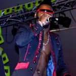 hommage-a-dj-arafat-au-stade-felix-houphouet-boigny-le-show-a-deja-commence