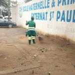 obseques-de-dj-arafat-les-petites-mains-sont-au-travail