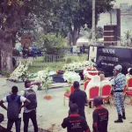 plusieurs-quartiers-d-abidjan-paralyses-apres-l-inhumation-de-dj-arafat-plusieurs-blesses