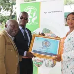 mme-solange-fatima-mabri-faite-ambassadrice-du-social-pour-ses-nombreuses-actions-en-faveur-des-couches-defavorisees