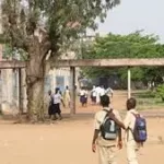 rentree-scolaire-2019-2020-des-parents-d-eleves-denoncent-un-complot