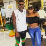 proposee-par-ariel-sheney-l-arrivee-de-amina-a-abidjan-divise-les-internautes