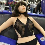le-premier-robot-sexuel-programme-pour-etre-viole-declenche-un-tolle