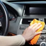 les-astuces-a-connaitre-pour-bien-laver-l-interieur-de-sa-voiture