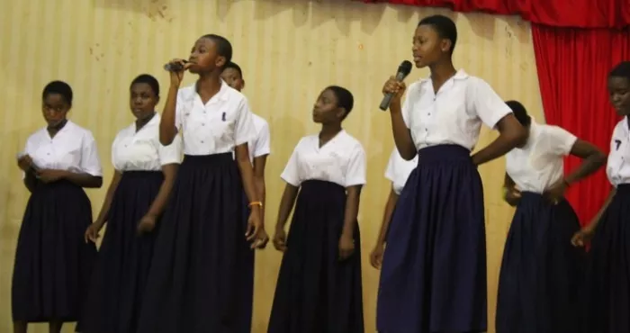 enseignement-41-eleves-chassees-au-lycee-mamie-adjoua-de-yamoussoukro-ce-que-les-autorites-educatives-ont-decide