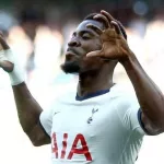 tottenham-l-ivoirien-serge-aurier-se-moque-de-la-var-et-se-fait-expulser