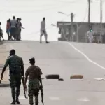 cote-d-ivoire-vive-tension-dans-la-region-du-gbeke-les-partisans-de-mangoua-jacques-crient-leur-colere-et-bloquent-les-deux-corridors-sa-liberation-exigee