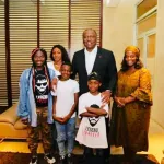 hamed-bakayoko-offre-deux-maisons-a-tina-glamour-et-a-la-compagne-de-dj-arafat-les-chinois-annoncent-un-grand-hommage-a-leur-president