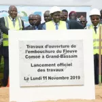 infrastructure-le-vice-president-daniel-kablan-duncan-lance-les-travaux-d-ouverture-de-l-embouchure-du-fleuve-comoe-a-grand-bassam
