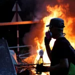 hong-kong-les-manifestants-adoptent-la-tactique-de-l-eclosion-generalisee