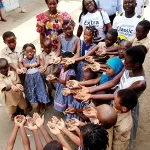 journee-de-la-paix-lafargeholcim-cote-d-ivoire-plante-3-000-acacias