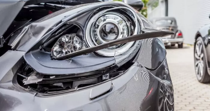 astuces-pour-reparer-un-phare-casse