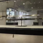 patrimoine-la-france-restitue-au-senegal-le-sabre-d-el-hadj-omar-tall