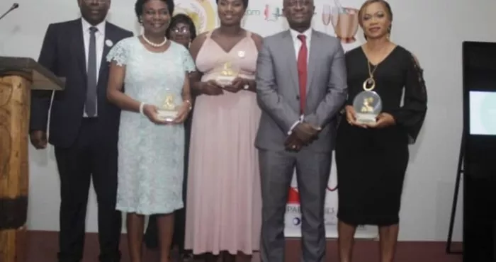 enseignement-superieur-101-etudiants-issus-de-la-13e-promotion-des-masters-et-ingenieurs-en-management-par-la-qualite-totale-de-l-ecole-de-commerce-et-de-gestion-celebres