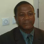 abengourou-les-eleves-d-un-college-projettent-une-greve-le-principal-de-l-etablissement-pique-une-crise-et-trouve-la-mort