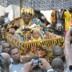 abissa-2019-a-grand-bassam-des-jeunes-lancent-du-gaz-lacrymogene-a-base-de-piment