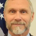 journee-mondiale-de-lutte-contre-le-sida-2019-l-ambassadeur-des-etats-unis-richard-bell-dresse-le-bilan-de-16-annees-de-lutte-contre-la-pandemie