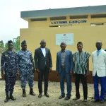education-et-sante-gta-assurances-equipe-deux-etablissements-scolaires-au-togo