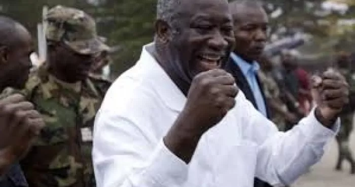 alors-que-le-camp-gbagbo-crie-a-la-victoire-le-rhdp-mene-une-grande-offensive-chez-les-baoule-des-populations-font-de-graves-revelations-sur-ce-qui-se-passe-sur-le-lieu-de-l-accident-de-dj-arafa