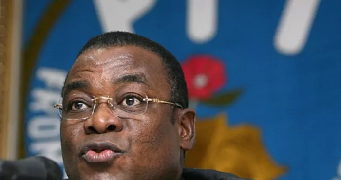 troubles-dans-le-milieu-scolaire-affi-accuse-kandia-camara