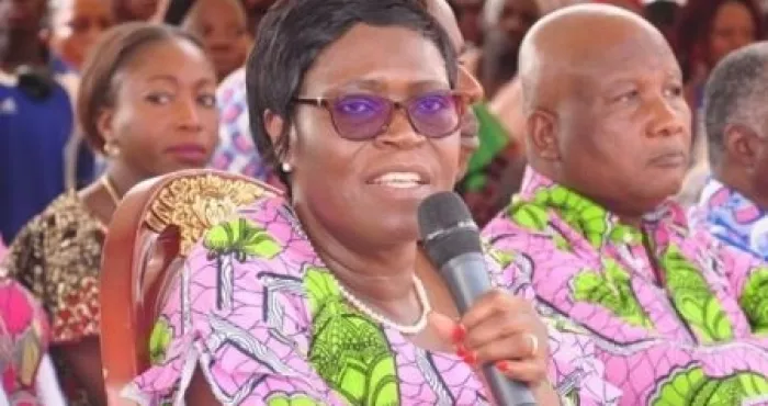 crise-post-electorale-2010-2011-pour-la-premiere-fois-simone-gbagbo-fait-des-confidences-sur-son-transfert-a-l-hotel-du-golf