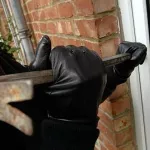 angre-des-gangsters-droguent-une-francaise-et-cambriolent-sa-residence