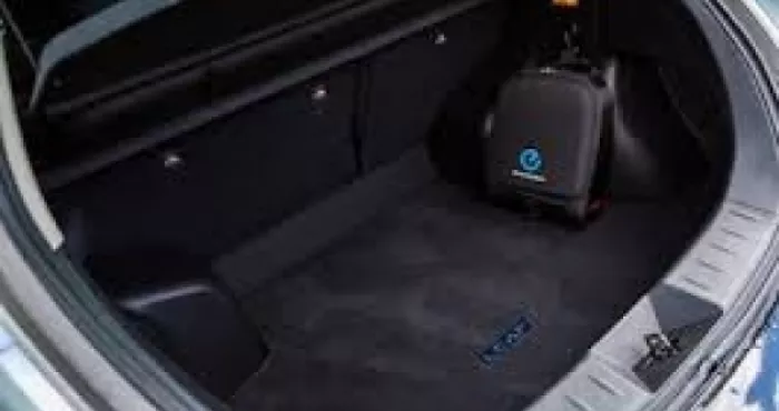 astuces-pour-nettoyer-le-coffre-de-sa-voiture