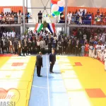 inauguration-de-l-agora-de-koumassi-yves-zogbo-junior-et-des-enfants-ont-reserve-une-surprise-a-emmanuel-macron-apres-son-discours