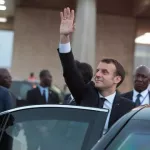 apres-une-visite-de-72-heures-en-cote-d-ivoire-emmanuel-macron-s-en-va-au-niger
