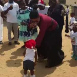 arbre-de-noel-la-fille-de-dj-arafat-rafna-preste-avec-clair-bahi