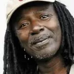 situation-sociopolitique-alpha-blondy-je-voudrais-demander-aux-va-t-en-guerre-de-renoncer-a-leur-projet-de-destabilisation
