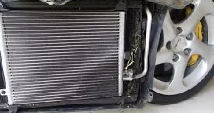astuces-pour-nettoyer-le-radiateur-de-sa-voiture