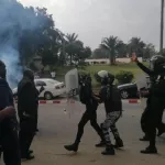cote-d-ivoire-les-forces-de-l-ordre-prennent-de-nouveau-d-assaut-le-siege-du-gps-a-abidjan-du-materiel-de-bureau-et-des-documents-emportes