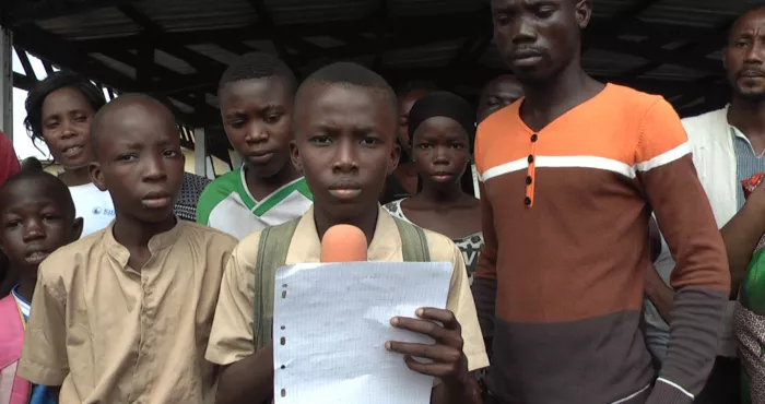 deguerpissements-a-adjouffou-port-bouet-un-eleve-en-classe-de-4eme-envoie-un-message-tres-sensible-au-president-ouattara
