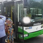 greve-des-transports-yopougon-quand-les-bus-de-la-sotra-se-transforment-en-gbaka