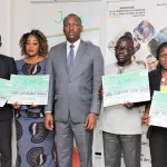 lutte-contre-la-migration-clandestine-environ-52-millions-remis-a-21-jeunes-en-cote-d-ivoire