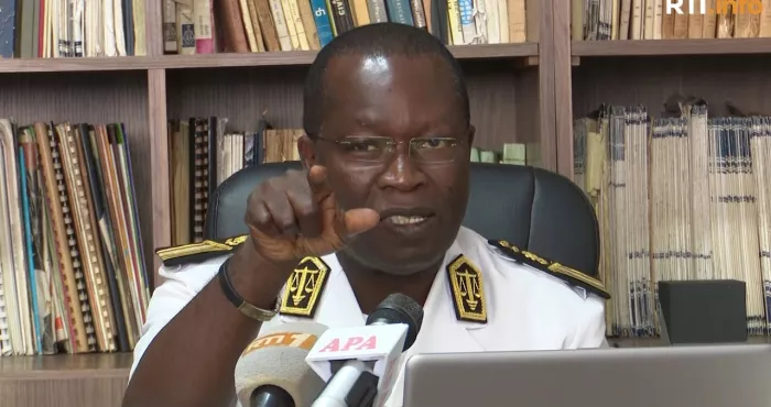 tribunal-militaire-d-abidjan-ange-kessi-coupe-plus-14-millions-sur-l-indemnite-de-depart-volontaire-a-la-retraite-d-un-adjudant-voici-ce-qu-il-en-a-fait